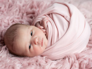 Las fotos de recién nacida de Lia de Xaviña