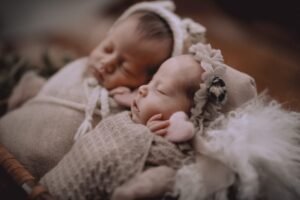 Las fotos de mellizas recién nacidas de Vimianzo