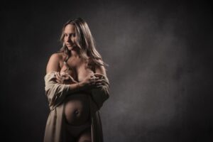 La sesión de fotos de embarazo en estudio de Sheila