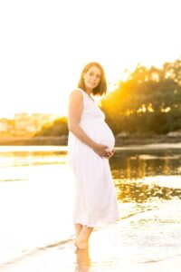 Las fotos de embarazo en la playa de Mariana