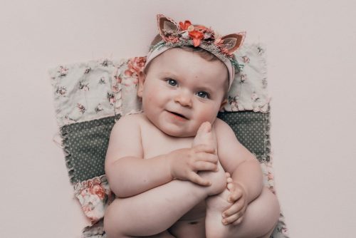 La sesión de bebé en Camariñas de Jimena por Viéndote Crecer Fotografía Infantil en la Costa da Morte