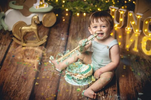 La sesión de Smash Cake de Martiño de Camelle por Viéndote Crecer Fotografía Infantil en Galicia