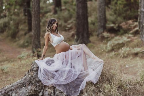 La sesión de embarazo en la playa de Iris por Viéndote Crecer Fotografía Infantil en Galicia