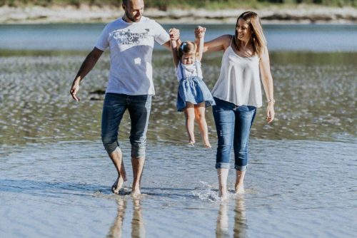 La sesión de fotos de familia en la playa de la Costa da Morte de emma